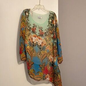 Cover Charge Colorful Floral Tunic Top